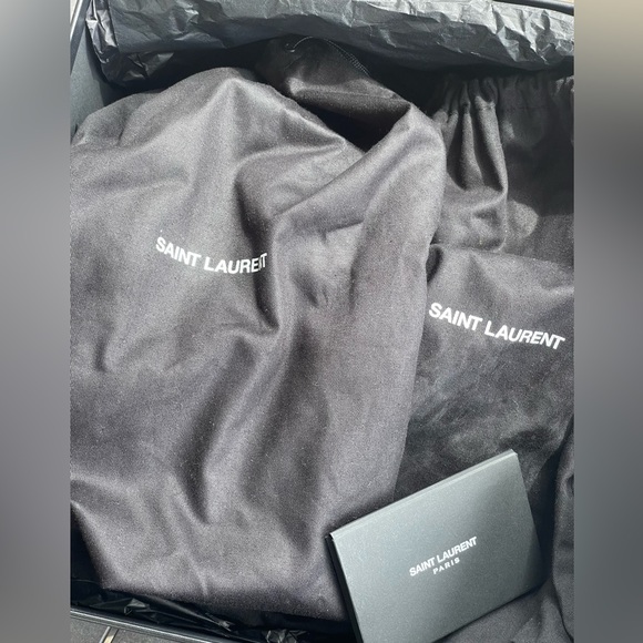 Ysl Cassandra Sandal -8.5 On Sale Now! Worn twice, EXCELLENT CONDITION - Picture 3 of 9